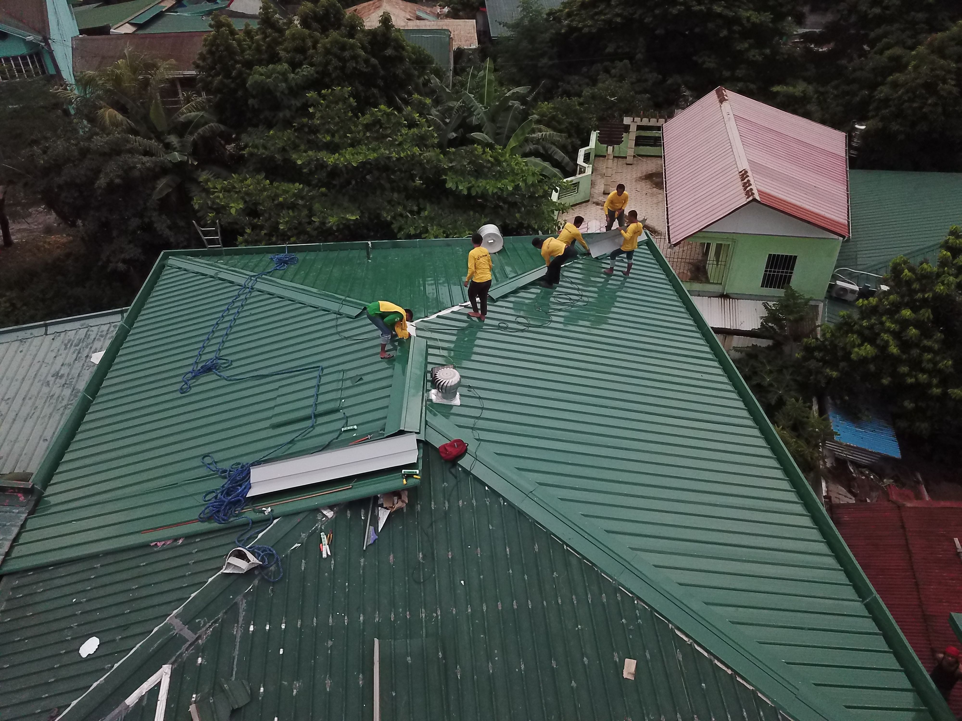 Insulated Roofing Panels Manufacturer: How to Build Energy-Efficient and Durable Industrial Roofing Systems
